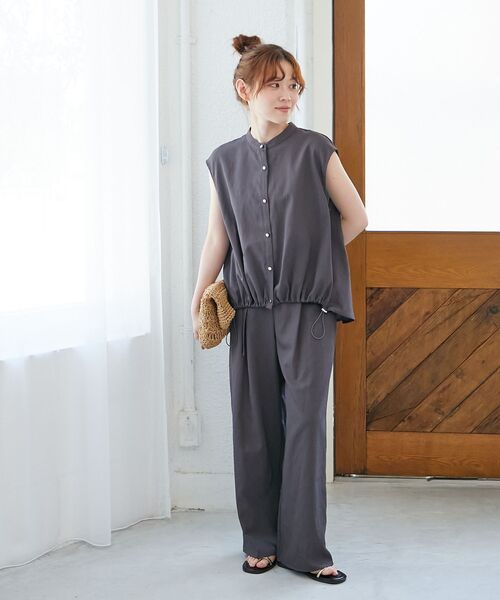 le.coeur blanc（ルクールブラン）の「ベルト付きリネンライクワイドパンツ（その他パンツ・レディース・モカ/チャコールグレー・38）」の12枚目の写真