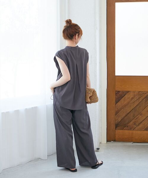 le.coeur blanc（ルクールブラン）の「ベルト付きリネンライクワイドパンツ（その他パンツ・レディース・モカ/チャコールグレー・38）」の16枚目の写真