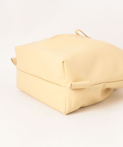 OLEND（オレンド）の「OLEND VEGAN LEATHER ONA（ハンドバッグ・レディース・ブラック/イエロー系その他/ローズ・FREE）」の5枚目の写真