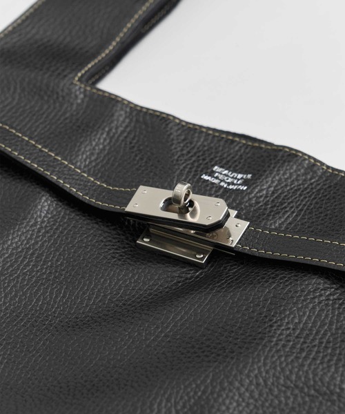 beautiful people（ビューティフルピープル）の「【beautiful people/ビューティフルピープル】large market bag in shrink leather/シュリンクレザーラージマーケットバッグ（トートバッグ・レディース・ブラック・FREE）」の3枚目の写真