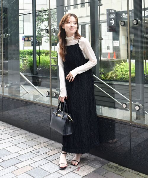 le.coeur blanc（ルクールブラン）の「TORRAZZO DONNAベロアドットチュールキャミワンピ（ワンピース・レディース・ブラック・38）」の15枚目の写真