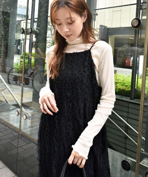 le.coeur blanc（ルクールブラン）の「TORRAZZO DONNAベロアドットチュールキャミワンピ（ワンピース・レディース・ブラック・38）」の20枚目の写真