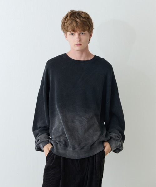 Lui's（ルイス）の「【Neucon/ニューコン】グラデーションブリーチオーバースウェットプルオーバー（スウェット・メンズ・ネイビー/ブラック・2/1）」の11枚目の写真