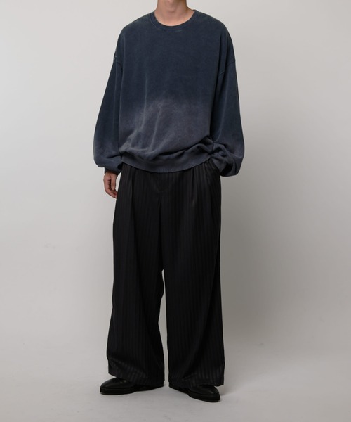 Lui's（ルイス）の「【Neucon/ニューコン】グラデーションブリーチオーバースウェットプルオーバー（スウェット・メンズ・ネイビー/ブラック・2/1）」の5枚目の写真