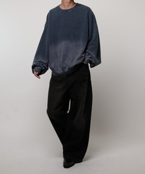 Lui's（ルイス）の「【Neucon/ニューコン】グラデーションブリーチオーバースウェットプルオーバー（スウェット・メンズ・ネイビー/ブラック・2/1）」の8枚目の写真