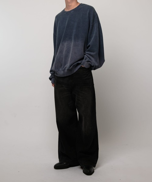 Lui's（ルイス）の「【Neucon/ニューコン】グラデーションブリーチオーバースウェットプルオーバー（スウェット・メンズ・ネイビー/ブラック・2/1）」の7枚目の写真
