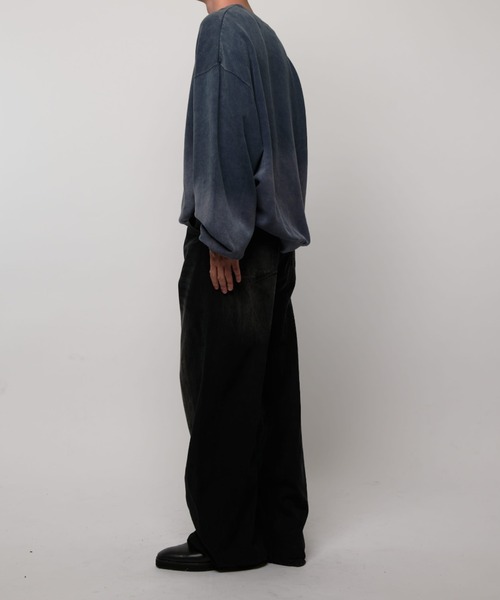 Lui's（ルイス）の「【Neucon/ニューコン】グラデーションブリーチオーバースウェットプルオーバー（スウェット・メンズ・ネイビー/ブラック・2/1）」の10枚目の写真