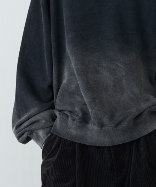 Lui's（ルイス）の「【Neucon/ニューコン】グラデーションブリーチオーバースウェットプルオーバー（スウェット・メンズ・ネイビー/ブラック・2/1）」の21枚目の写真