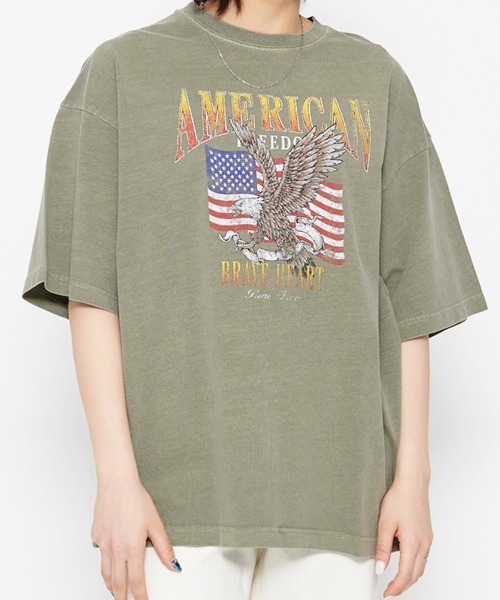 spiritoso(スピリトーゾ)の「【spiritoso】AMERICANプリント ピグメントTシャツ(Tシャツ/カットソー・レディース・ベビーピンク/カーキ/ライトグレー・FREE)」の1枚目の写真