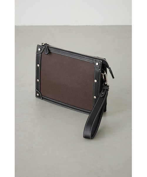 AZUL by moussy（アズールバイマウジー）の「スタッズクラッチバッグ（ショルダーバッグ・メンズ・ブラウン/ブラック・FREE）」の15枚目の写真