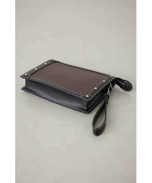 AZUL by moussy（アズールバイマウジー）の「スタッズクラッチバッグ（ショルダーバッグ・メンズ・ブラウン/ブラック・FREE）」の21枚目の写真