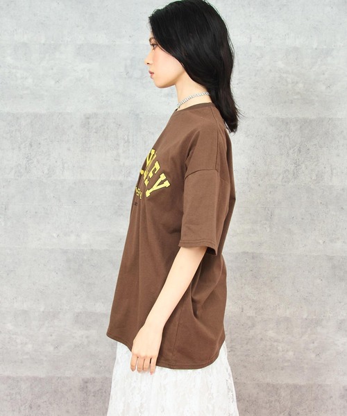ANAP(アナップ)の「かすれ カレッジ プリント Tシャツ(Tシャツ/カットソー・レディース・ブラウン/ホワイト/ライトグレー・FREE)」の11枚目の写真