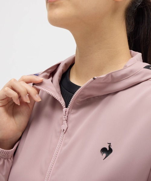 le coq sportif（ルコックスポルティフ）の「【ルコックスポルティフ】吸汗速乾/ストレッチ/UVカット防風クロスジャケット（ナイロンジャケット・レディース・ブルー/ネイビー/ピンク/ベージュ・S/M/L/XL）」の12枚目の写真