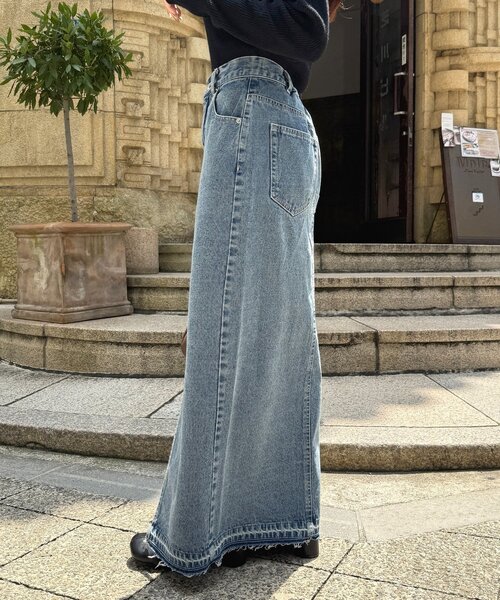 Thevon(ゼボン)の「カットオフデニムナロースカート(スカート・レディース・ブルー/ブラック・S/M)」の14枚目の写真