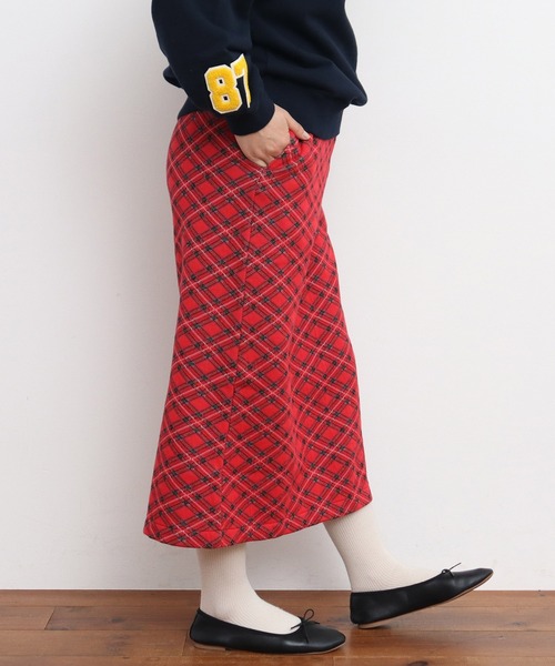 CHILD WOMAN（チャイルドウーマン）の「チェック柄キルトジャカード スカート（スカート・レディース・レッド・FREE）」の5枚目の写真