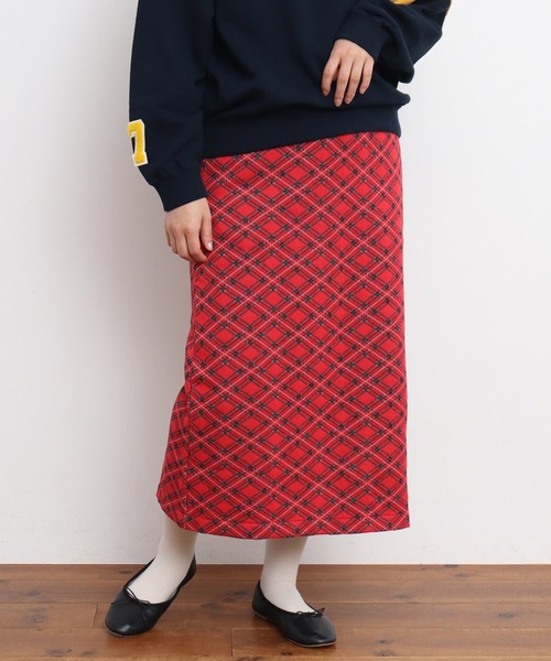CHILD WOMAN（チャイルドウーマン）の「チェック柄キルトジャカード スカート（スカート・レディース・レッド・FREE）」の2枚目の写真