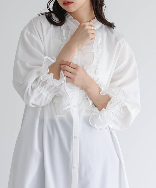 somari imagination(ソマリ イマジネーション)の「チュールプリーツシャツワンピース(シャツワンピース・レディース・オフホワイト/ブラック・1/2)」の16枚目の写真
