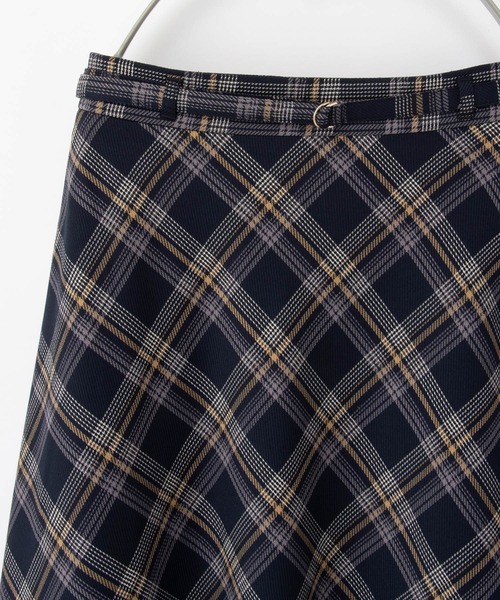 Honeys(ハニーズ)の「チェック柄フレアスカート(スカート・レディース・レッド系その他/ベージュ系その他/ネイビー系・L/LL/M/S)」の19枚目の写真