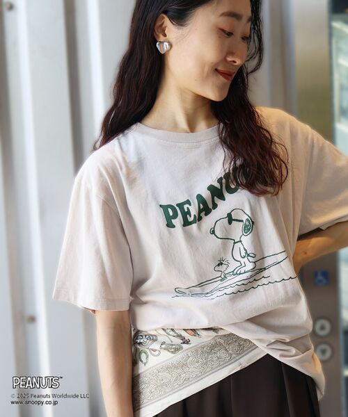le.coeur blanc（ルクールブラン）の「【PEANUTS】ピグメントTシャツ（Tシャツ/カットソー・レディース・グレイッシュベージュ/ブラウン/チャコールグレー・38）」の17枚目の写真
