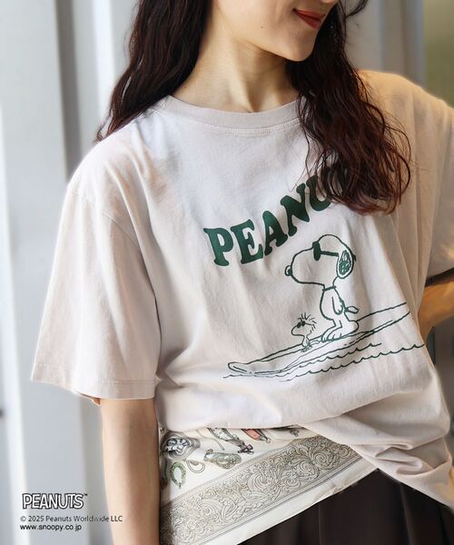 le.coeur blanc（ルクールブラン）の「【PEANUTS】ピグメントTシャツ（Tシャツ/カットソー・レディース・グレイッシュベージュ/ブラウン/チャコールグレー・38）」の21枚目の写真
