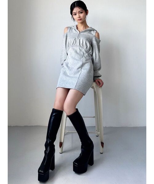 RESEXXY（リゼクシー）の「レイヤードフーディミニワンピース（ワンピース・レディース・ブラック/ライトグレー/チャコールグレー・FREE）」の20枚目の写真