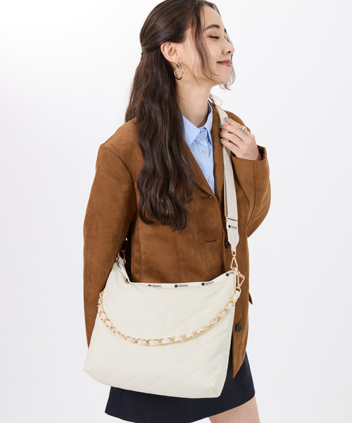 LeSportsac(レスポートサック)の「CHAIN MED ZIP SHOULDER サンドバーチェーンキルト(ショルダーバッグ・レディース・ホワイト・FREE)」の1枚目の写真