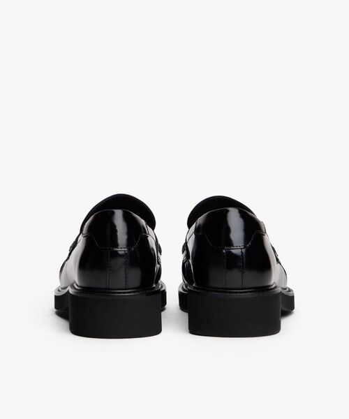 TOMMY HILFIGER（トミーヒルフィガー）の「スクエアトゥアブラジバートローファー（その他シューズ・レディース・ブラック・23cm/23.5cm/24cm）」の4枚目の写真