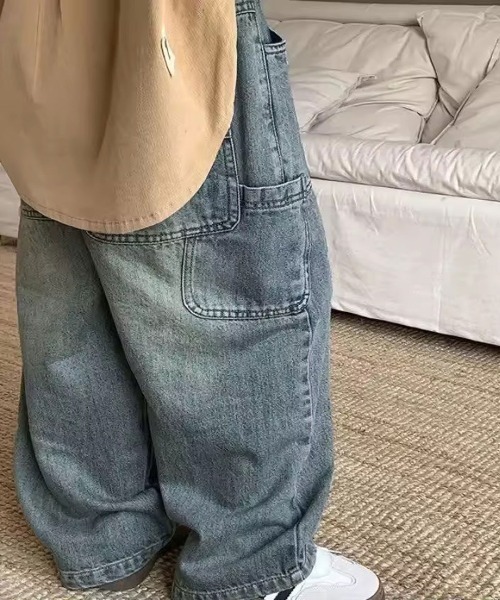 Bambin(ボンバン)の「【 Bambin / ボンバン 】 ヴィンテージカラー ペインター デニムパンツ(デニムパンツ・キッズ・ブルー・100/110/120/130)」の3枚目の写真
