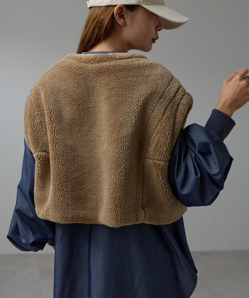 r.（アールドット）の「テディボア　ノーカラーショートベスト（その他アウター・レディース・キャメル/モカ/チャコールグレー/ライトベージュ・FREE）」の20枚目の写真