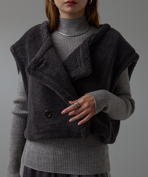 r.（アールドット）の「テディボア　ノーカラーショートベスト（その他アウター・レディース・キャメル/モカ/チャコールグレー/ライトベージュ・FREE）」の6枚目の写真