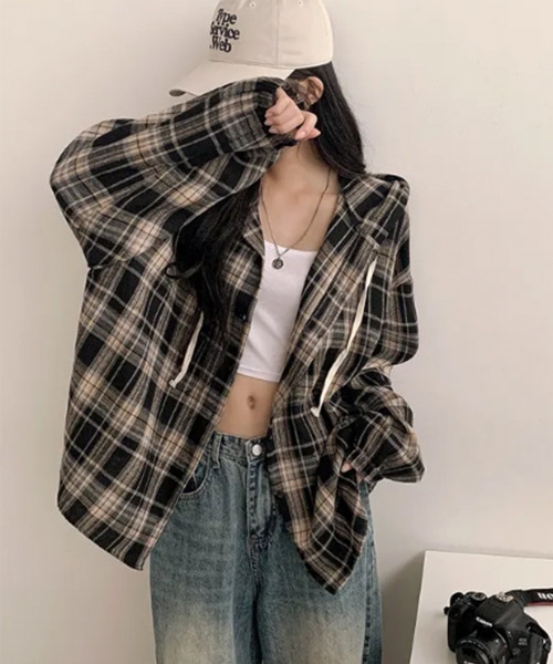 VIVID LADY(ビビッドレディー)の「フード付き チェックシャツ(シャツ/ブラウス・レディース・ネイビー/ブラウン/ブラック・FREE)」の18枚目の写真