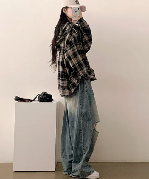 VIVID LADY(ビビッドレディー)の「フード付き チェックシャツ(シャツ/ブラウス・レディース・ネイビー/ブラウン/ブラック・FREE)」の14枚目の写真
