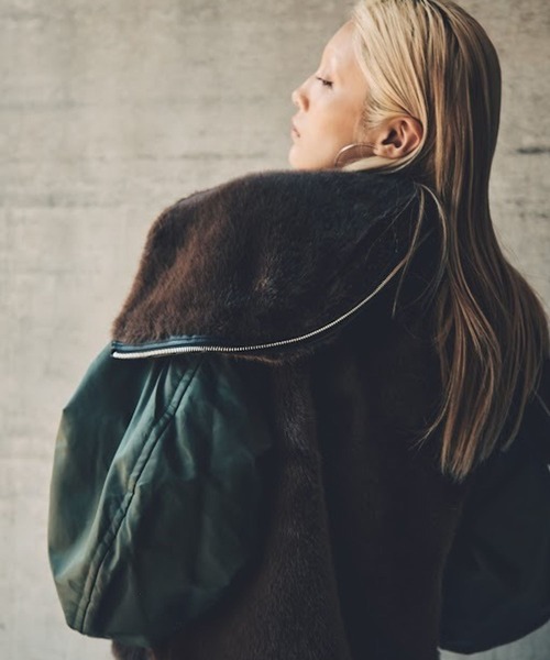 HEREIAM（ヘレイアム）の「【HEREIAM】異素材MIXで主役級。ドッキングファーブルゾン（ブルゾン・レディース・ブラック/ブラウン・FREE）」の5枚目の写真