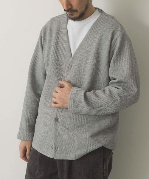 ITEMS URBANRESEARCH(アイテムズ アーバンリサーチ)の「ジオメジャカード カットソーカーディガン(カーディガン/ボレロ・メンズ・ブルー系その他/グレー/ブラック・MEDIUM/LARGE)」の3枚目の写真