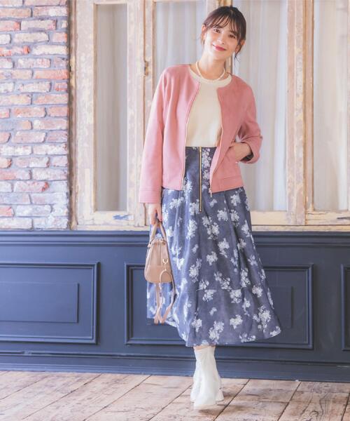 ITS'DEMO(イッツデモ)の「カットフェイクスエードジャケット(ノーカラージャケット・レディース・ベージュ/ナチュラル/ベビーピンク・00)」の4枚目の写真