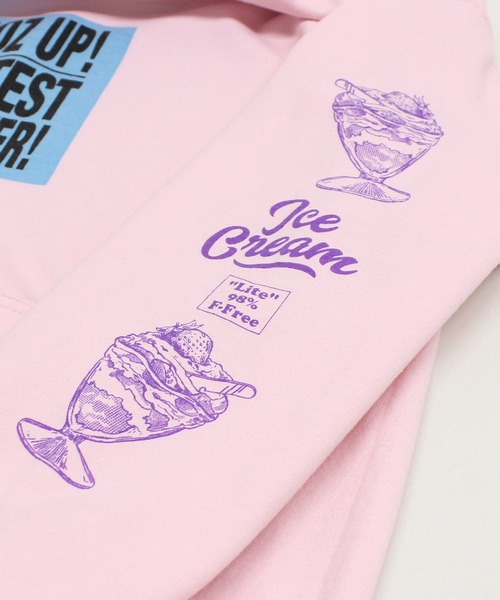 RNA(アールエヌエー)の「M2580 スクエアロゴパーカー(パーカー・レディース・ホワイト/ピンク/ブラック・MEDIUM)」の5枚目の写真