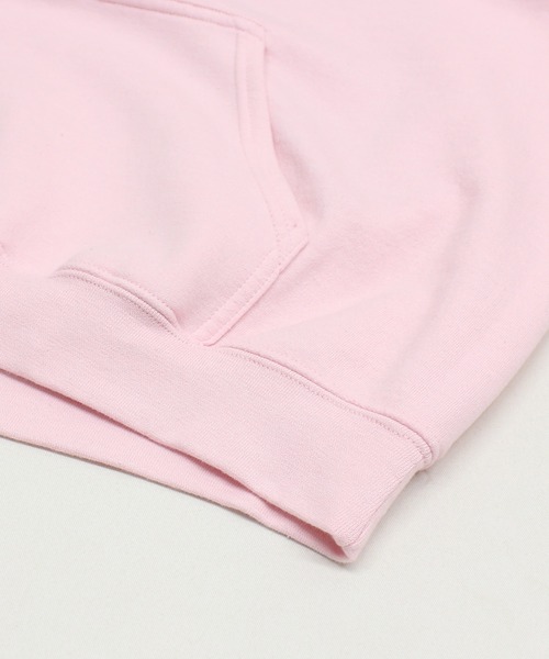 RNA(アールエヌエー)の「M2580 スクエアロゴパーカー(パーカー・レディース・ホワイト/ピンク/ブラック・MEDIUM)」の6枚目の写真