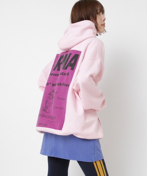 RNA(アールエヌエー)の「M2580 スクエアロゴパーカー(パーカー・レディース・ホワイト/ピンク/ブラック・MEDIUM)」の20枚目の写真