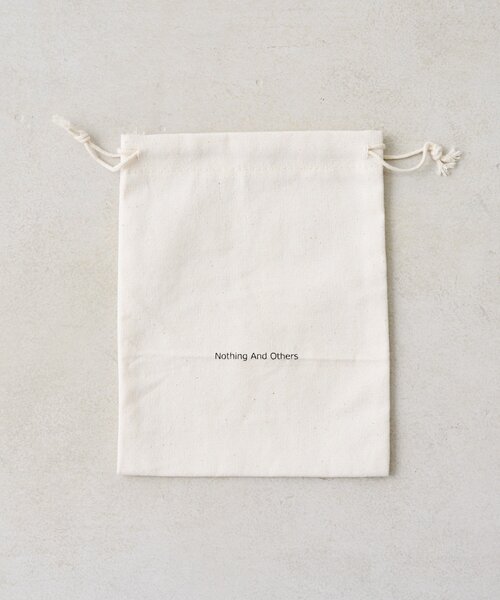 SHENERY（シーナリー）の「NothingAndOthers プランプモチーフブレスレット（ブレスレット・レディース・ゴールド系その他・FREE）」の4枚目の写真