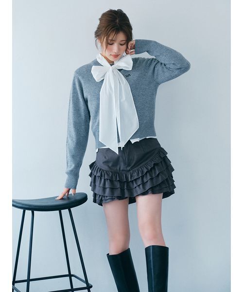 FURFUR（ファーファー）の「フリルレイヤースウェードショートパンツ（その他パンツ・レディース・サックスブルー/ベージュ/チャコールグレー・F）」の5枚目の写真