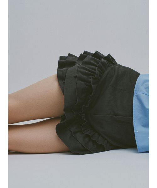 FURFUR（ファーファー）の「フリルレイヤースウェードショートパンツ（その他パンツ・レディース・サックスブルー/ベージュ/チャコールグレー・F）」の12枚目の写真
