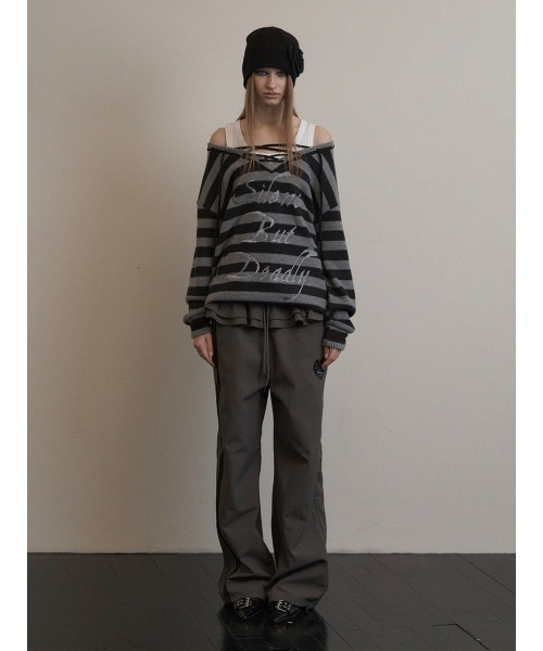 SETUPEXE(セットアップイーエックスイー)の「A'GEM/9 × .kom 『SETUPEXE/セットアップイーエックスイー』 STRIPE V-NECK MTM/ボーダーレースアップオフショルダーニットプルオーバー(ニット/セーター・レディース・アイボリー/ブラック/ブラウン・FREE)」の15枚目の写真