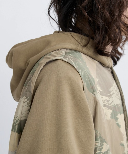 RVCA(ルーカ)の「RVCA メンズ GRANT PUFFER REVERSIBLE ZIP HD パーカー 【2025年秋冬モデル】/ルーカリバーシブルジップアップパーカー・フーディー(SET UP・セットアップ可能・空港コーデ)(パーカー・メンズ・ブラウン系カモフラージュ/ブラック/ブラック系その他・X-LARGE/LARGE/MEDIUM/SMALL)」の15枚目の写真