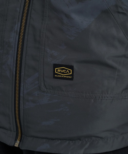 RVCA(ルーカ)の「RVCA メンズ GRANT PUFFER REVERSIBLE ZIP HD パーカー 【2025年秋冬モデル】/ルーカリバーシブルジップアップパーカー・フーディー(SET UP・セットアップ可能・空港コーデ)(パーカー・メンズ・ブラウン系カモフラージュ/ブラック/ブラック系その他・X-LARGE/LARGE/MEDIUM/SMALL)」の9枚目の写真