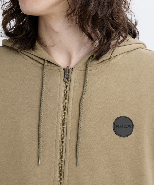 RVCA(ルーカ)の「RVCA メンズ GRANT PUFFER REVERSIBLE ZIP HD パーカー 【2025年秋冬モデル】/ルーカリバーシブルジップアップパーカー・フーディー(SET UP・セットアップ可能・空港コーデ)(パーカー・メンズ・ブラウン系カモフラージュ/ブラック/ブラック系その他・X-LARGE/LARGE/MEDIUM/SMALL)」の22枚目の写真