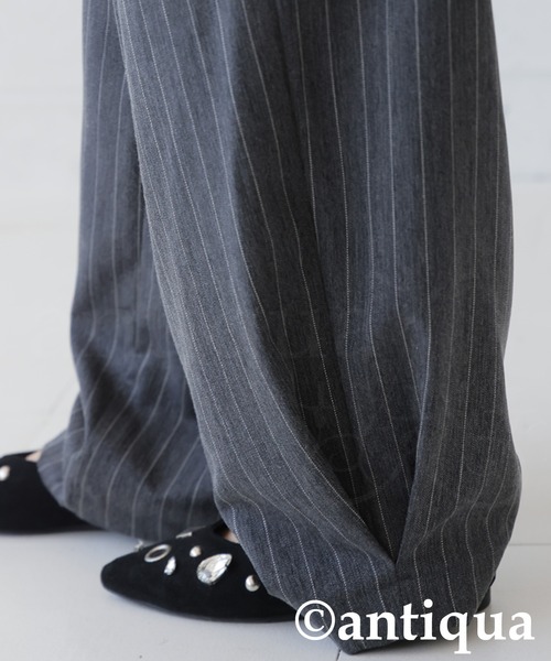 antiqua(アンティカ)の「ヘリンボーン柄 タック ワイドパンツ(その他パンツ・レディース・グレー系その他/ブラック・LARGE/MEDIUM)」の5枚目の写真