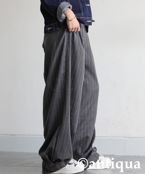 antiqua(アンティカ)の「ヘリンボーン柄 タック ワイドパンツ(その他パンツ・レディース・グレー系その他/ブラック・LARGE/MEDIUM)」の10枚目の写真