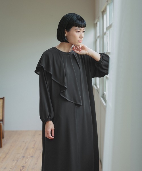 セール】洗える防しわアシメドレープサテン切替前開きデザイン