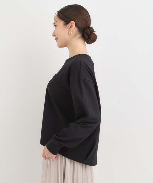 SHOO・LA・RUE（シューラルー）の「コード刺繍ミニ裏毛トップス（Tシャツ/カットソー・レディース・アイボリー系/ライトグレー系1/ブラック系2・01/02/03/04）」の13枚目の写真