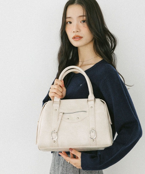 Heather（ヘザー）の「フェイクレザーボストンBAG　607269（ボストンバッグ・レディース・ブラウン/ブラック/アイボリー/ベージュ/レッド・ONE SIZE）」の2枚目の写真
